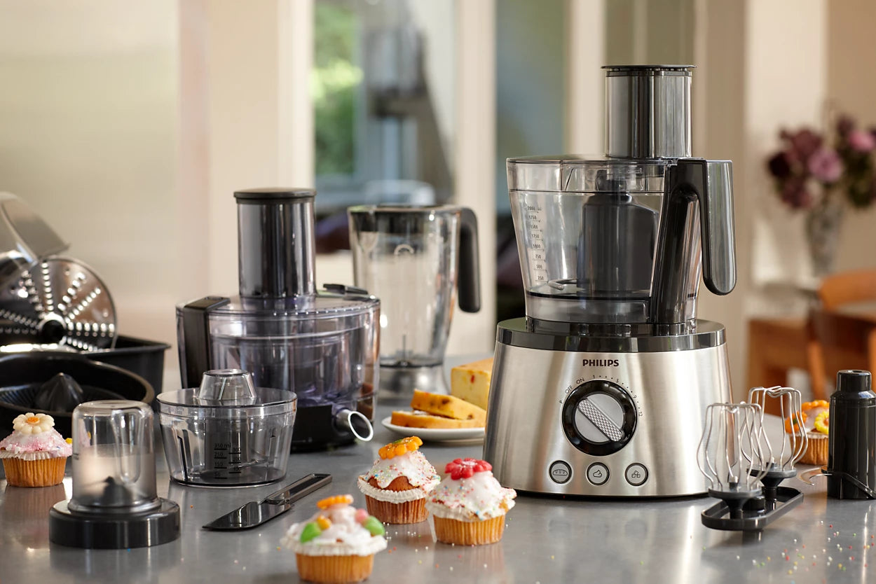Philips HR7778/01 7000 Series 1300W Food Processor with 3.4L Bowl and Blender – Silver